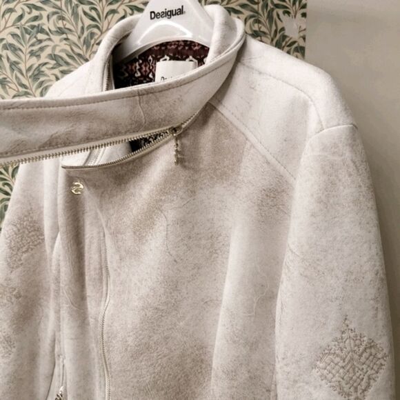 🇪🇸Desigual 46 off-white vegan edgy spring leather Biker jacket - Picture 8 of 8